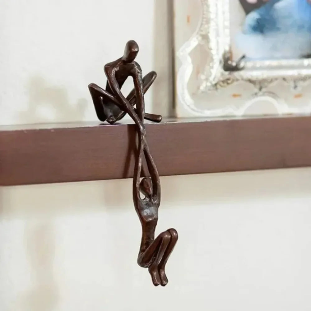 Resin Sculpture Man and Woman - Primus