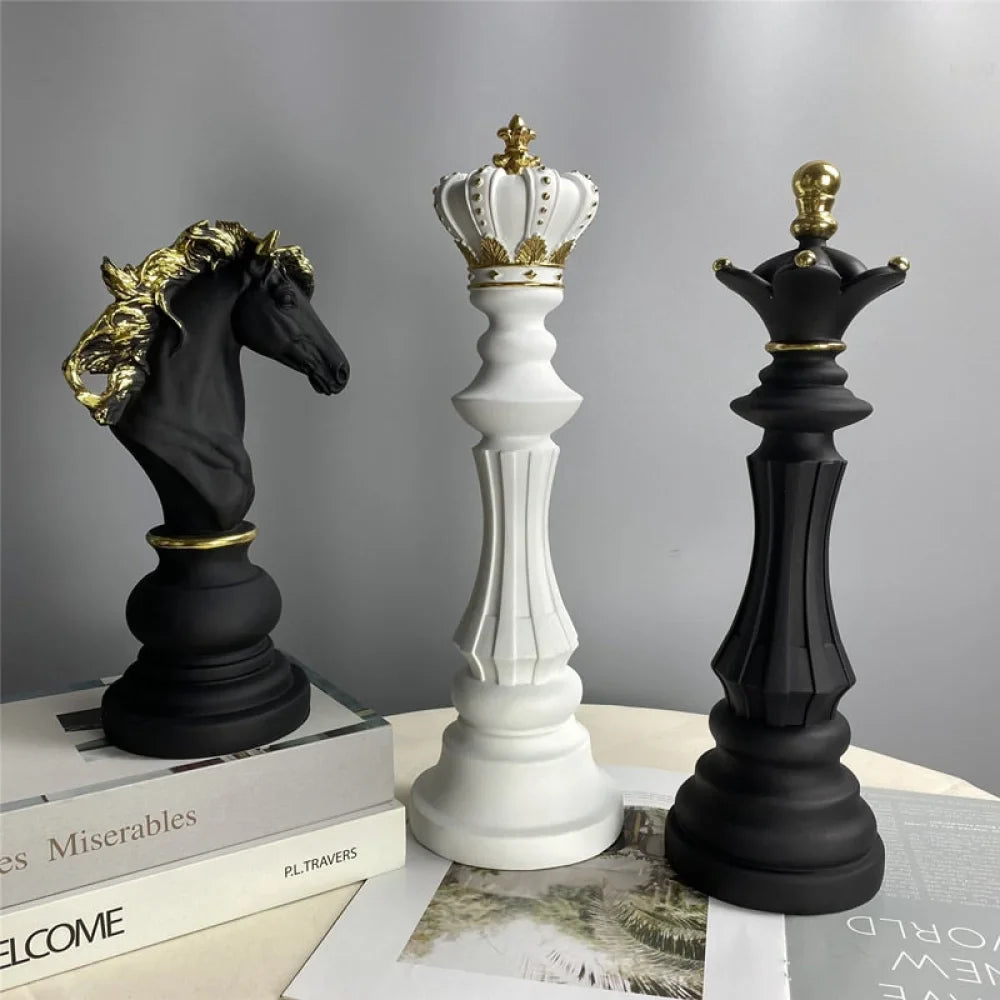 Chess Piece Sculpture 3 Pieces - Primus